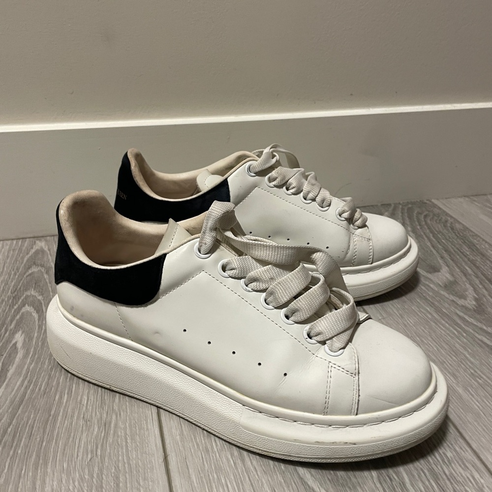 Alexander McQueen White and Black Platform Sneakers - Picture 3 of 11